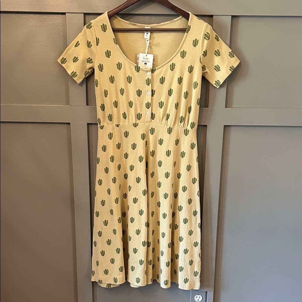 Kate Quinn Cactus Print Dress Short Sleeve Organic Cotton Yellow